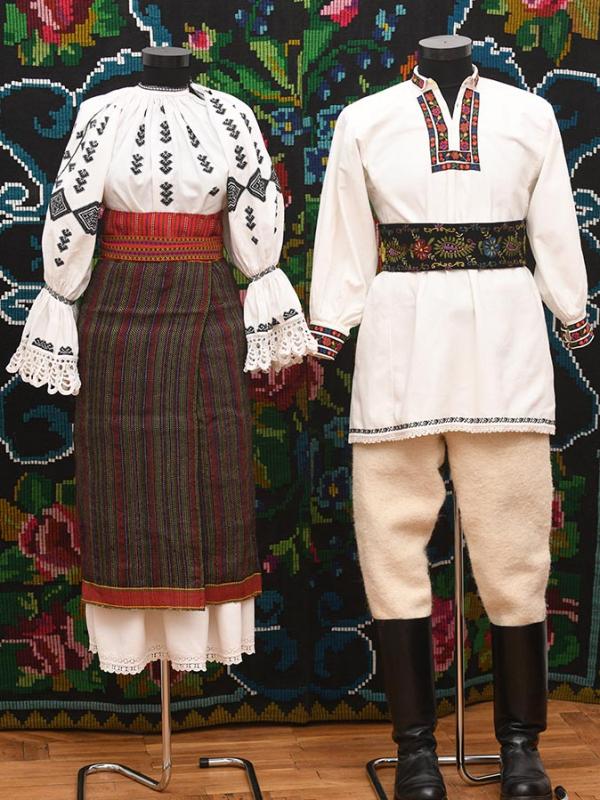 Port din Voșlăbeni, Harghita